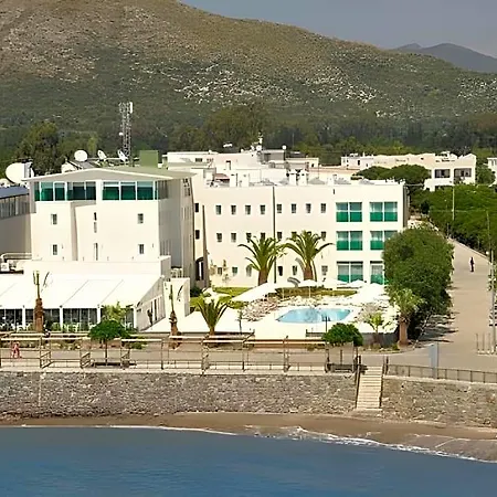 Dragut Point North 호텔 터그트레이스